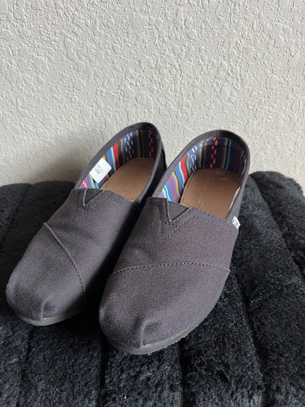 TOMS Classic Black Canvas Slip-On